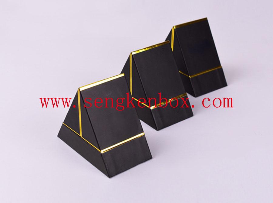 Triangula Packing Paper Box
