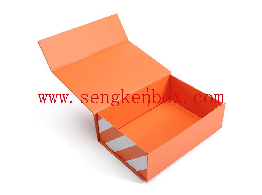 Magnetic Foldable Custom Pantone Packaging Box 