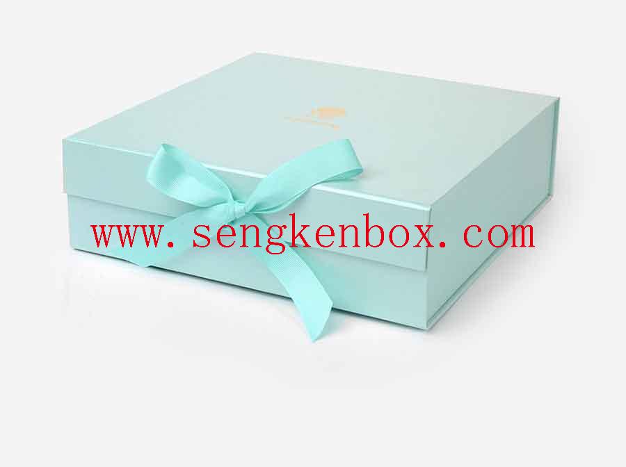 Gold Foil Garment Paper Box
