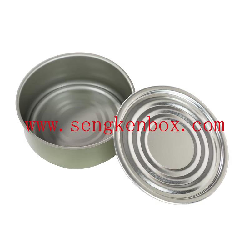 Empty tin can