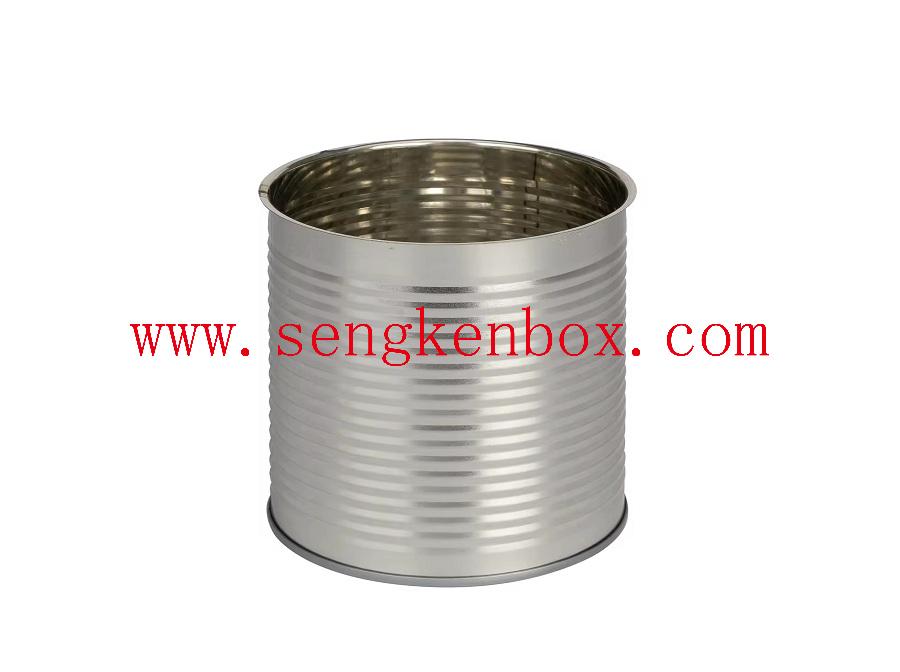 Tin tomatoes canned