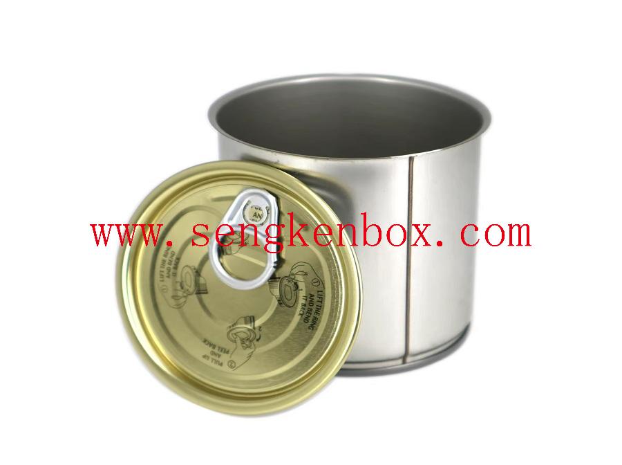 Empty metal can for spices and tea